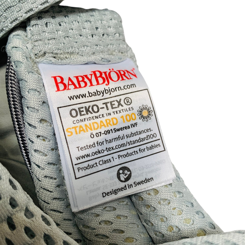 BabyBjörn-Baby-Carrier-Harmony-3D-Mesh-Silver-1-6