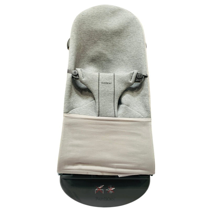 BabyBjörn-Bouncer-Bliss-Light-Grey-5-2