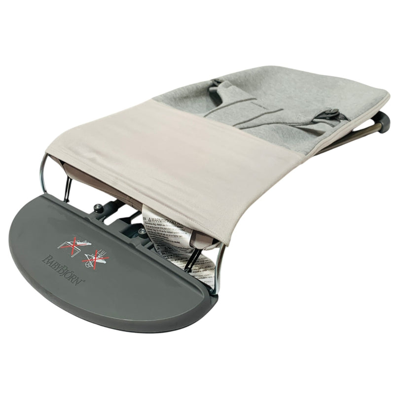 BabyBjörn-Bouncer-Bliss-Light-Grey-5-6