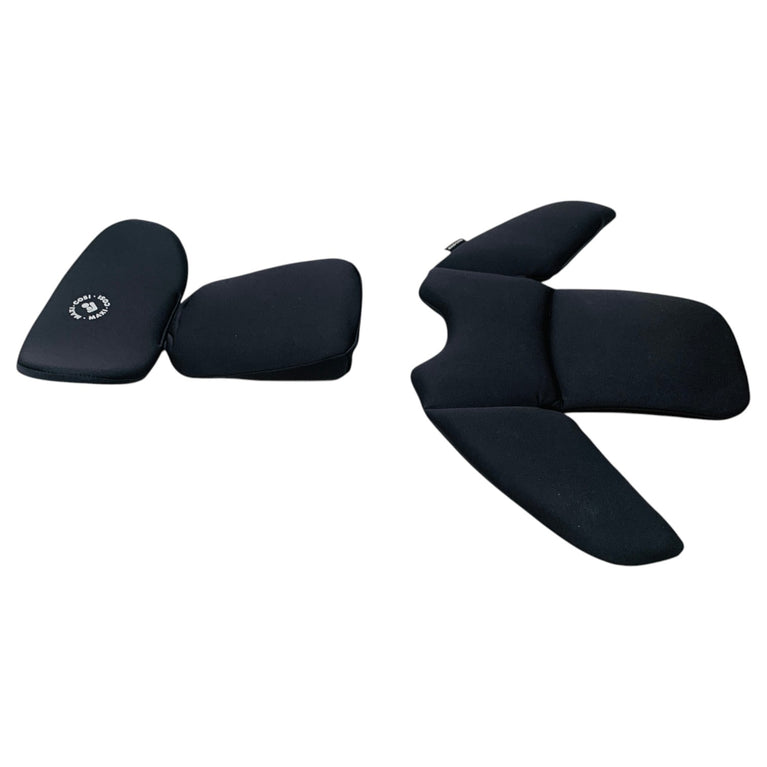 Maxi-Cosi-Pearl-360-Newborn-Inlay-Black-4-3