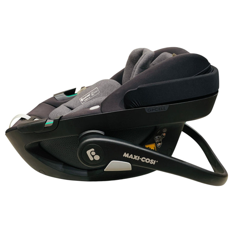 Maxi-Cosi-Pebble-360-Infant-Car-Seat-Black-6-4