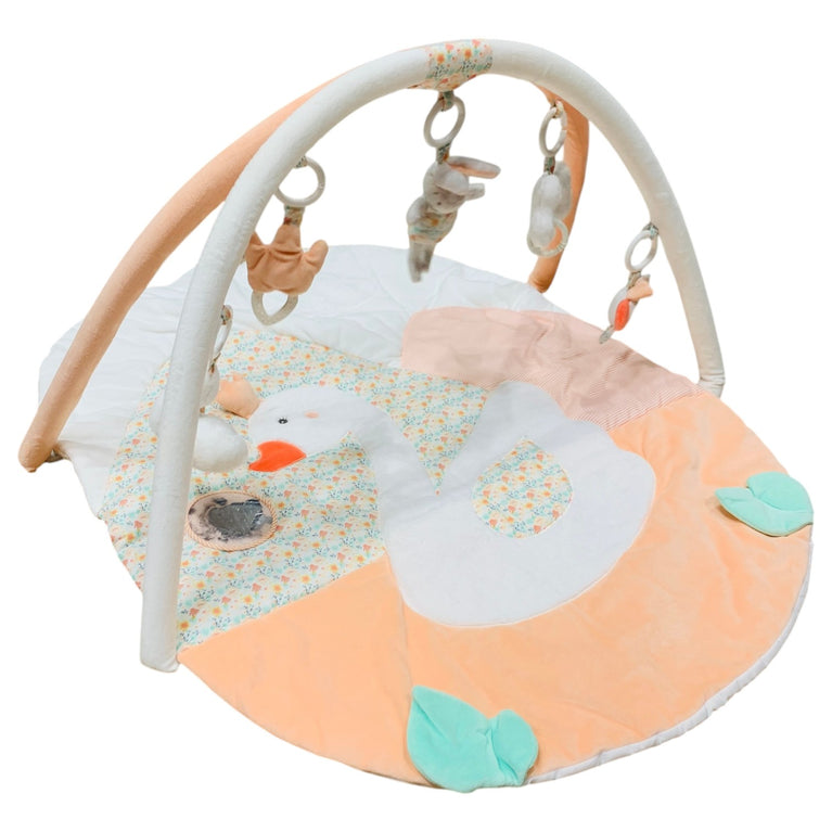 A-Thousand-And-One-Cuddles-3D-Swan-Activity-Play-Mat-And-Play-Gym-1-7