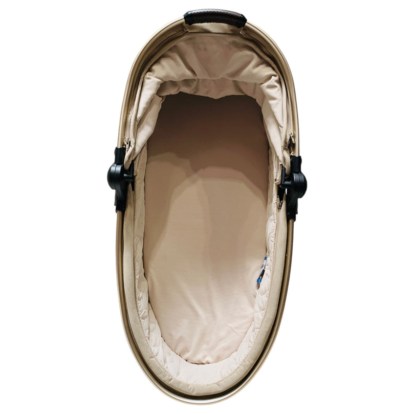 Egg3-Pram-Bundle-Feather-1-8