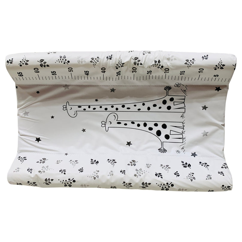 Moon-Waterproof-Changing-Mat-Metric-Giraffe-2-2