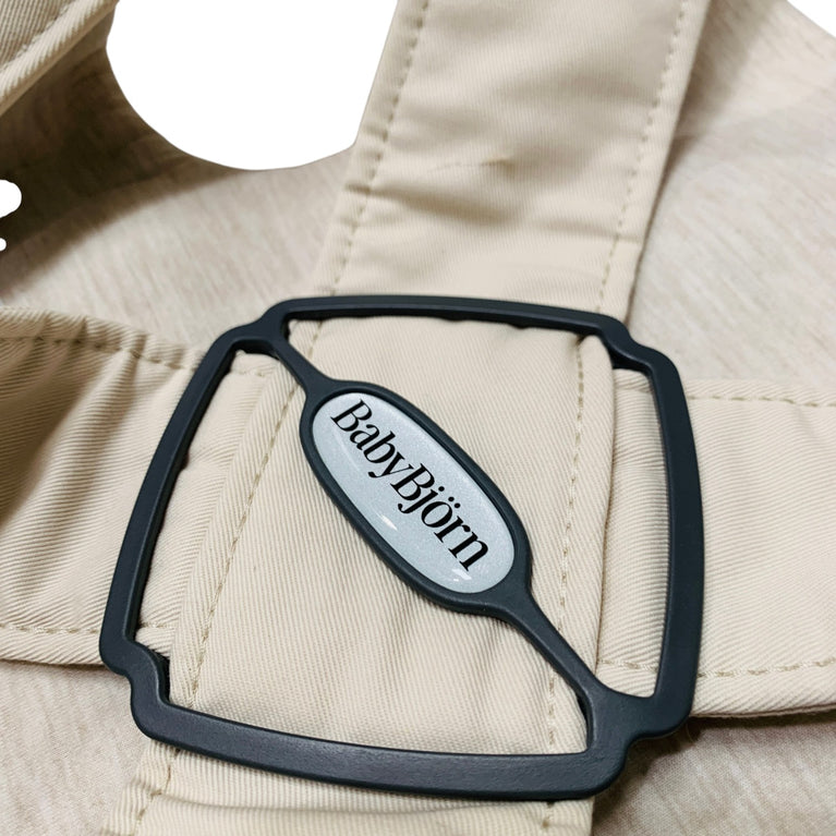 BabyBjörn-Carrier-Mini,-3D-Jersey-Light-Beige-3-3