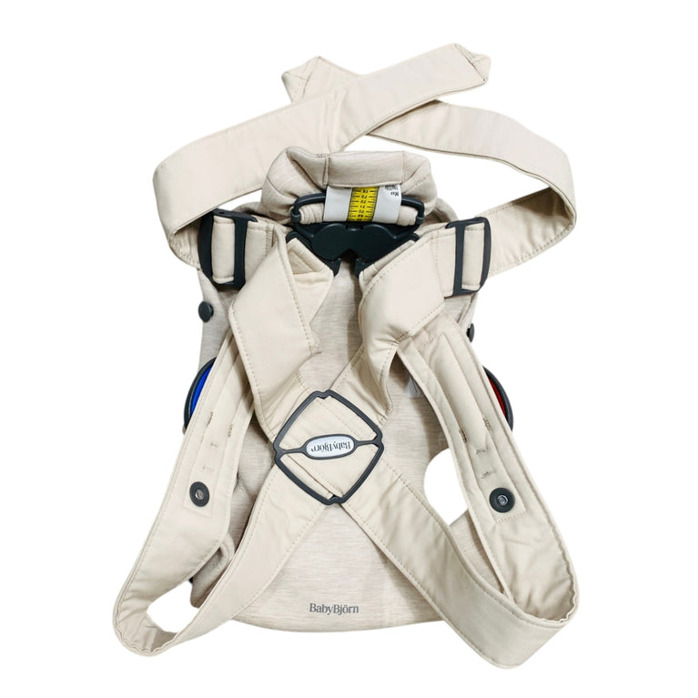 BabyBjörn-Carrier-Mini,-3D-Jersey-Light-Beige-3-4