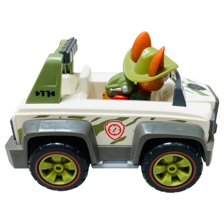 Paw-Patrol-Tracker’s-Jungle-Cruiser-Vehicle-1-3
