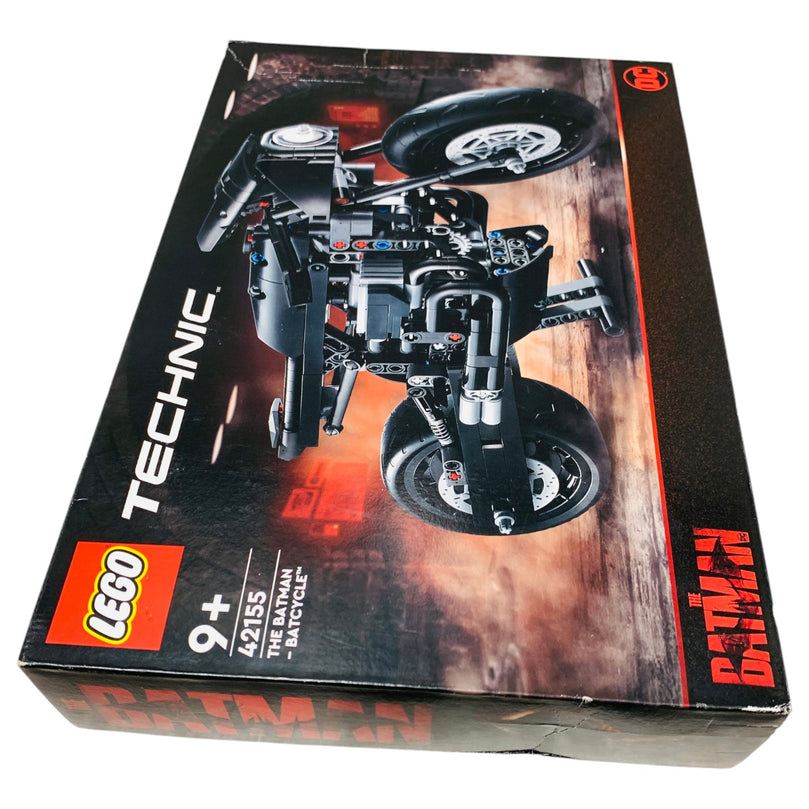 LEGO-Technic-The-Batman-Batcycle-Set-1-4