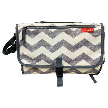 Skip-Hop-Baby-Pronto-Portable-Changing-Station-3-2