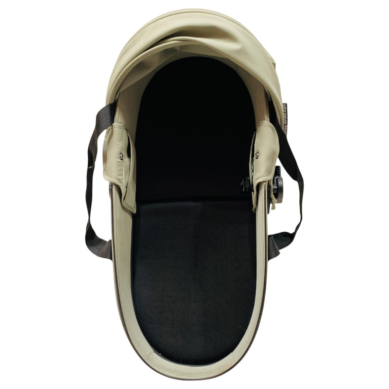 Stokke-YOYO-Newborn-Shell-Olive-2-2