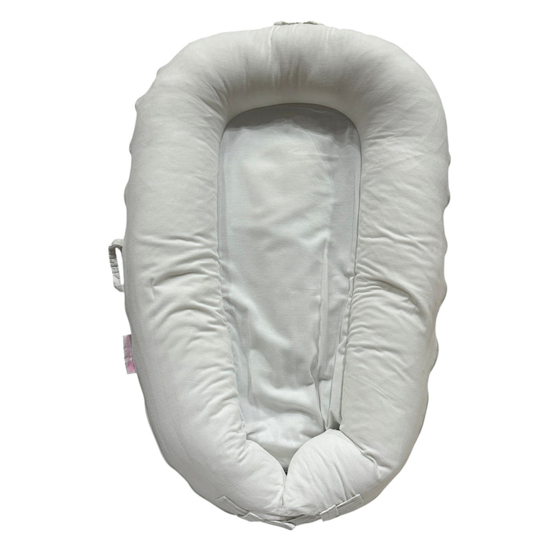 DockATot-Baby-Lounger-with-Pucmaoci-Cover-White-1-2