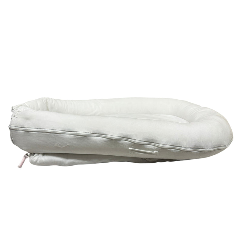 DockATot-Baby-Lounger-with-Pucmaoci-Cover-White-1-5
