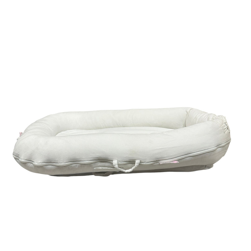 DockATot-Baby-Lounger-with-Pucmaoci-Cover-White-1-6