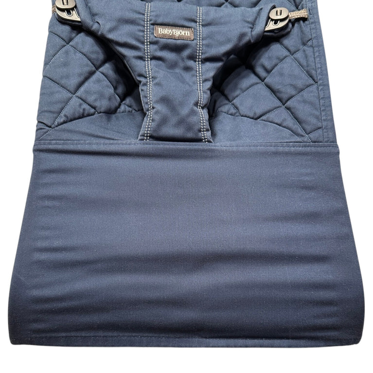 BabyBjörn-Bouncer-Bliss-Navy-Blue-11-4