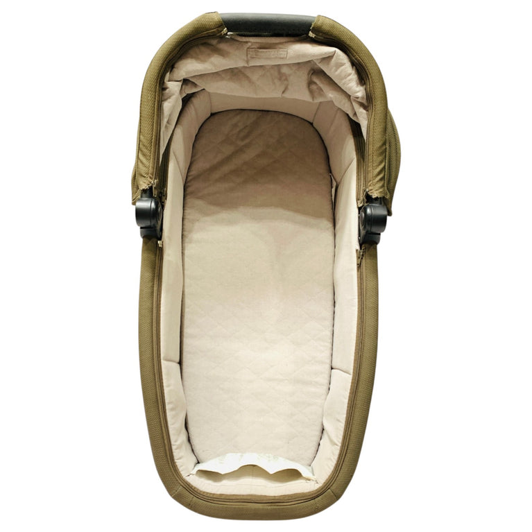 Mamas-&-Papas-Ocarro-Carrycot-7-6