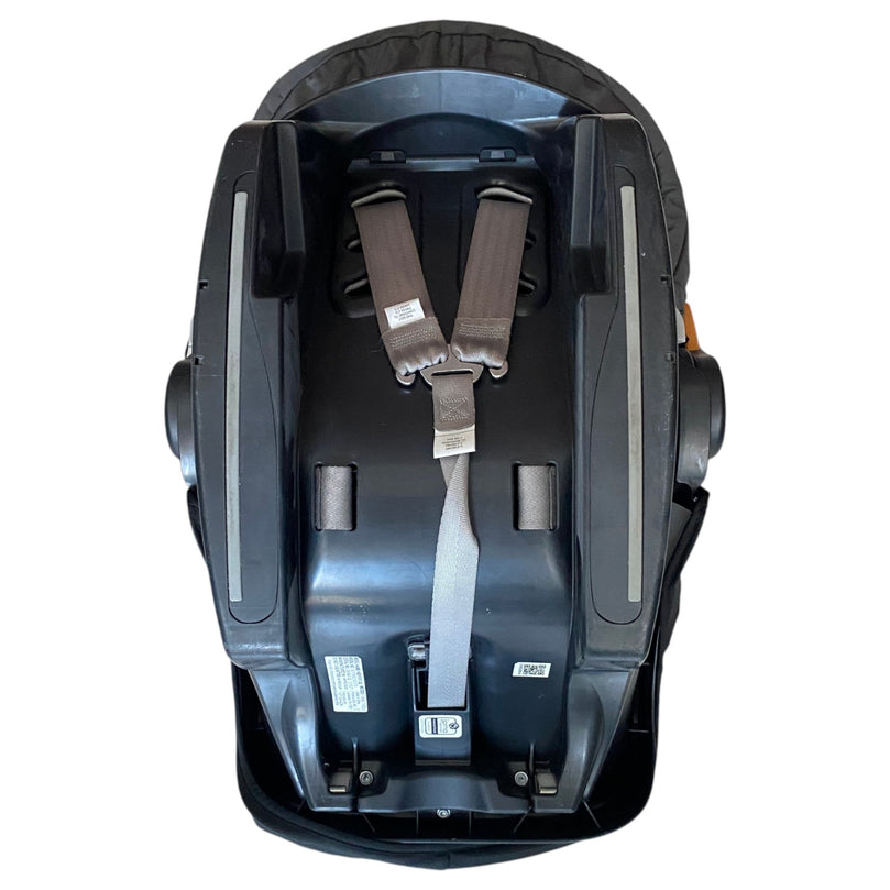 Chicco-Bravo-Trio-Travel-System-3-in-1-Camden-Stroller-with-Chicco-KeyFit-Max-Infant-Car-Seat-Black-2-10