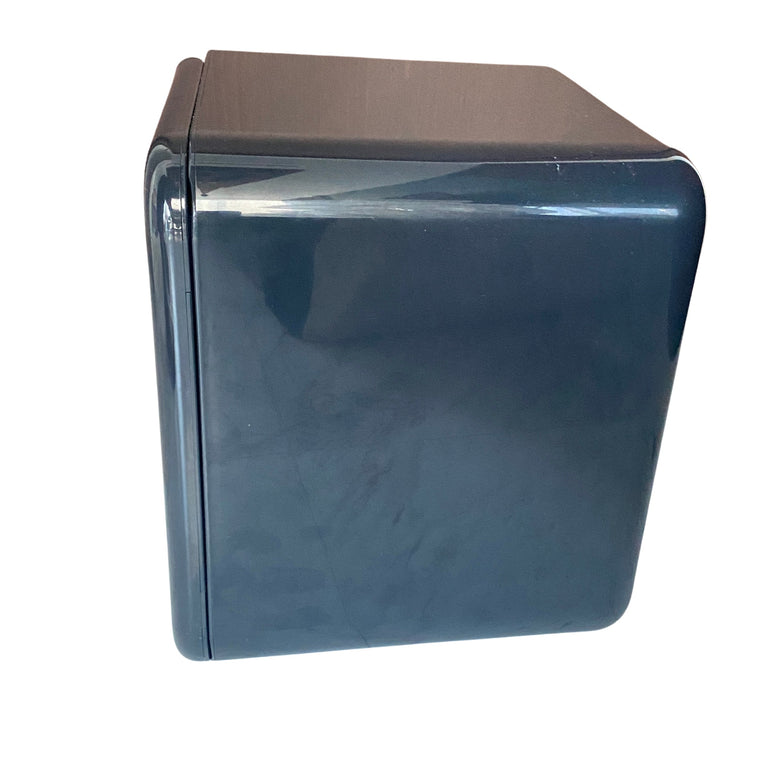 Tommee-Tippee-3-in-1-UV-Sterilizer-For-Baby-Bottles-Black-3-4