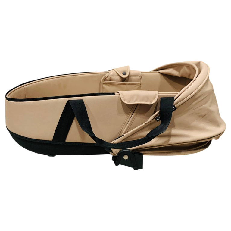 Stokke-YOYO-Newborn-Shell-Taupe-1-3