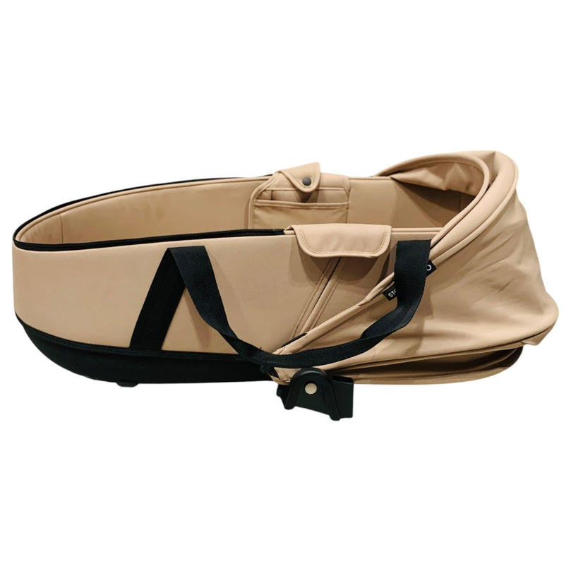Stokke-YOYO-Newborn-Shell-Taupe-1-3