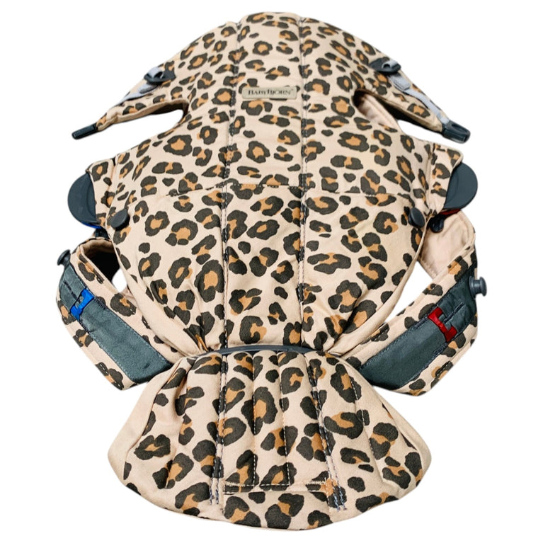 BabyBjörn-Mini-Baby-Carrier-Beige/-Leopard-2-3