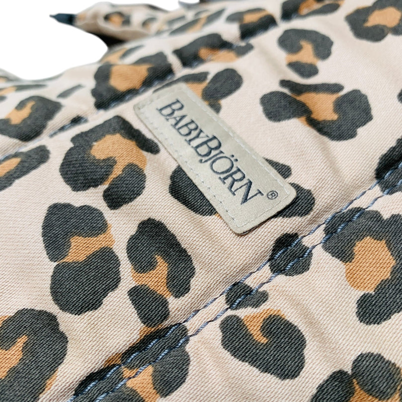 BabyBjörn-Mini-Baby-Carrier-Beige/-Leopard-2-4