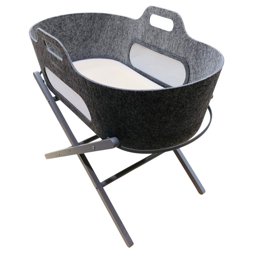 SnuzBaskit-Light-Grey-Moses-Basket-&-Dove-Grey-Stand-Set-4-1