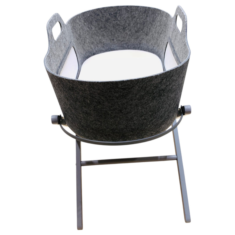 SnuzBaskit-Light-Grey-Moses-Basket-&-Dove-Grey-Stand-Set-4-5