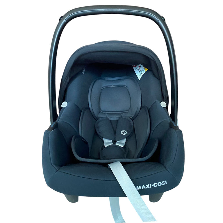 Maxi-Cosi-CabrioFix-car-seat-Essential-Graphite-3-2