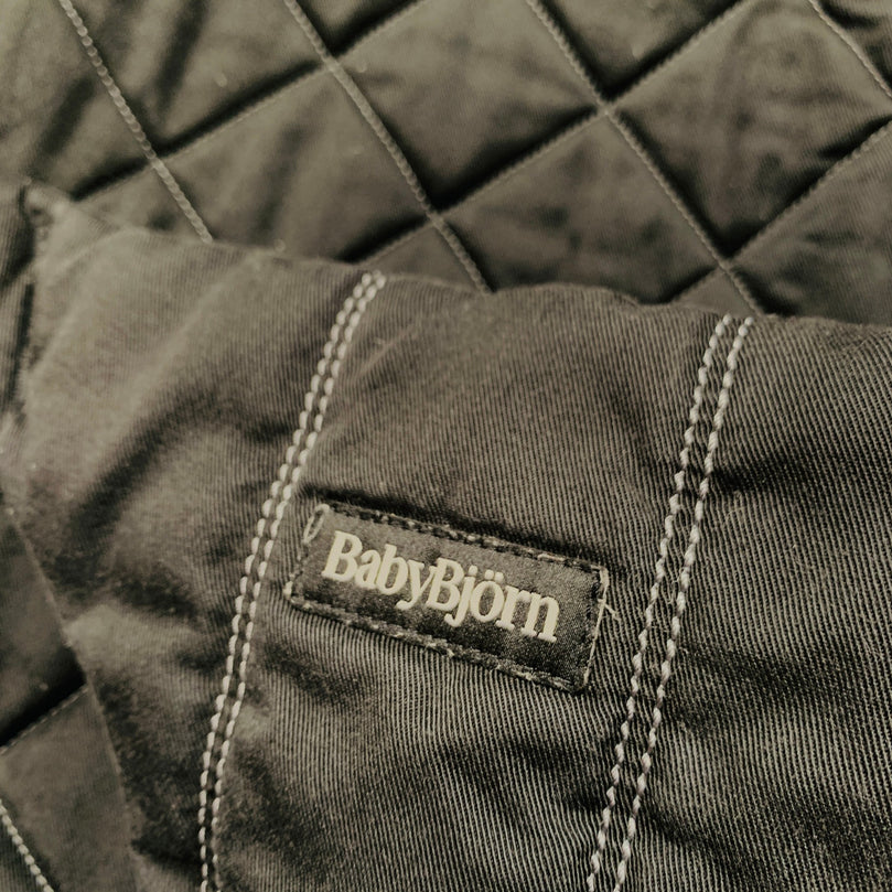 BabyBjorn-Bliss-Woven-Baby-Bouncer-Cotton-Black-3-3