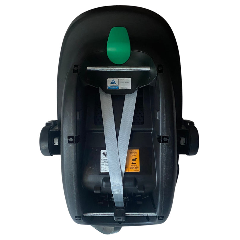 Maxi-Cosi-Pebble-360-Car-Seat-Black-5-7