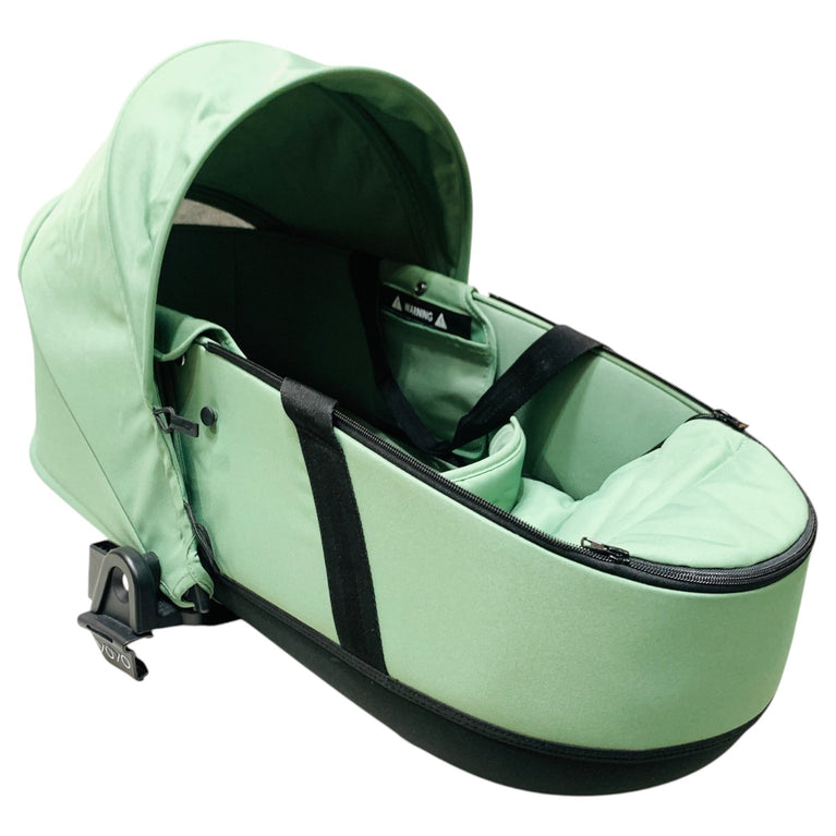 Stokke-YOYO-Newborn-Shell-Green-1-1