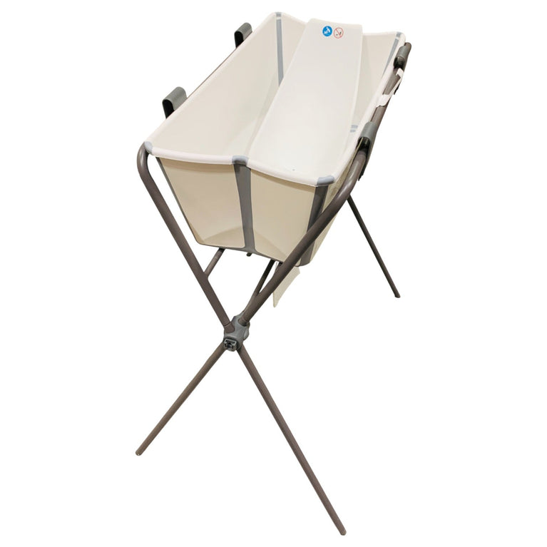 Stokke-Flexi-Bath-+-Newborn-Support-+-Flexi-Bath-Stand-White-3-6