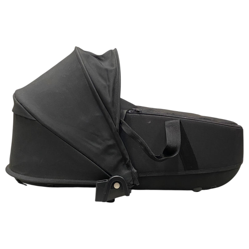 Babyzen-YOYO-Newborn-Shell-Bassinet-Black-2-4
