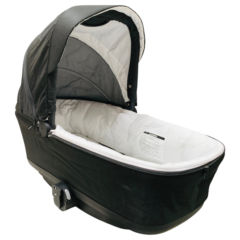 Leclerc-Baby-Bassinet-+-Bassinet-Adapters-for-Stroller-5-1
