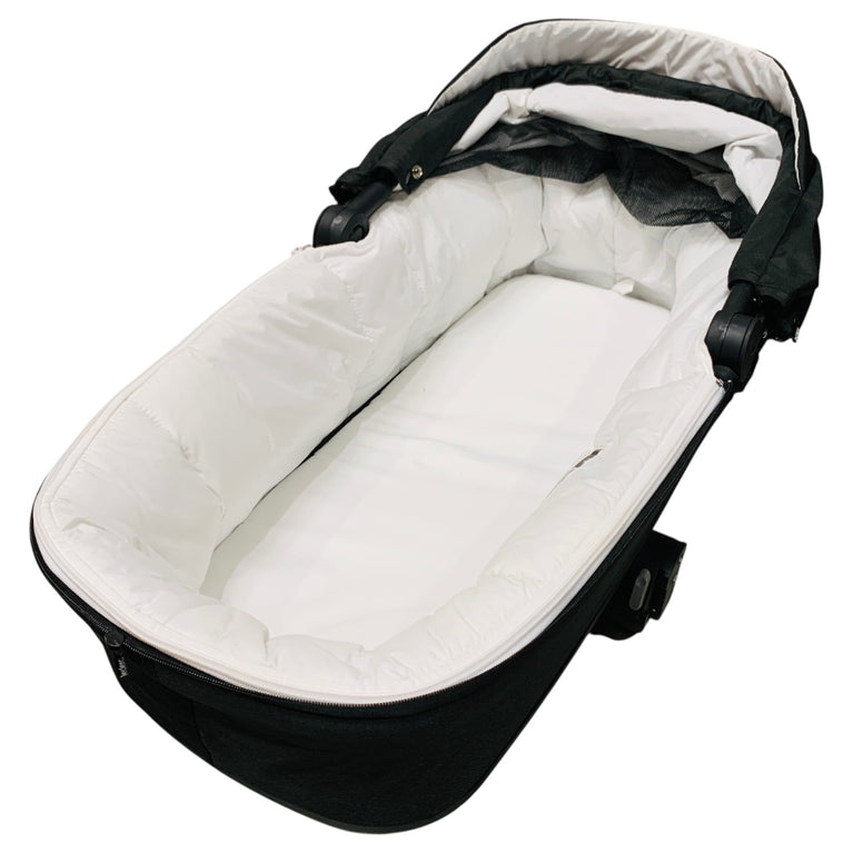 Leclerc-Baby-Bassinet-+-Bassinet-Adapters-for-Stroller-5-5