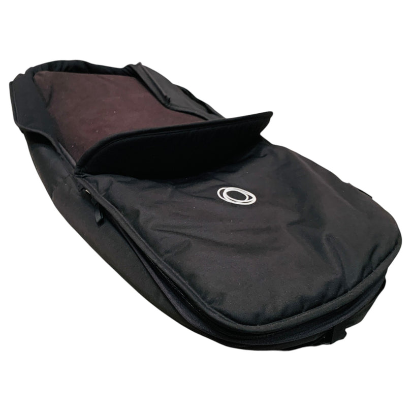 Bugaboo-Fox-3-Cub-Carrycot-+-Pushchair-Black-and-White-1-8