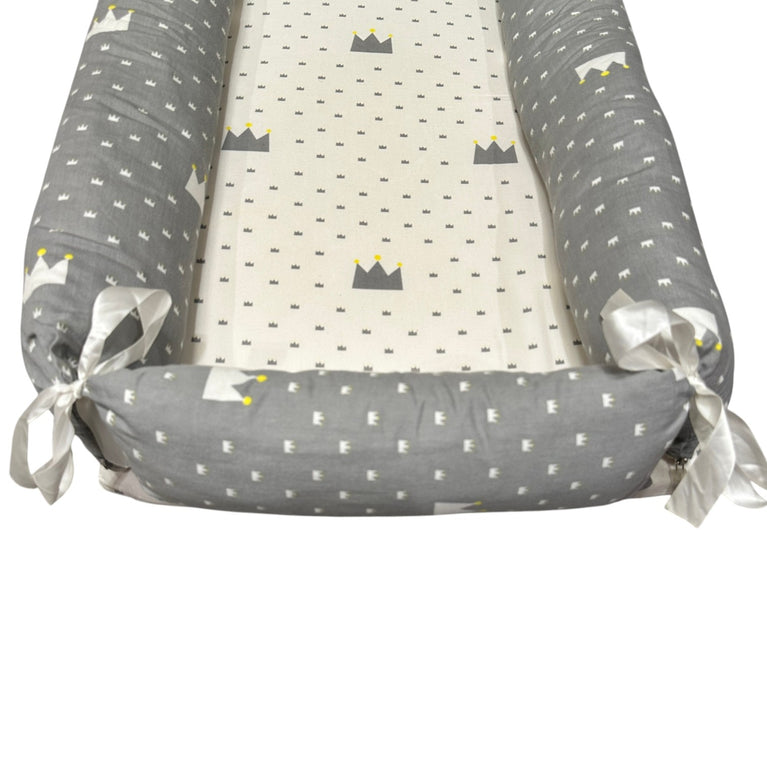 Bumble-&-Bird-Bumble-&-Bird-Portable-Maxi-Baby-Nest-and-Lounger-Royal-Grey-1-4