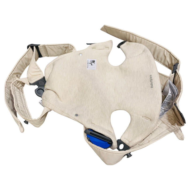 BabyBjörn-Mini-3D-Jersey-Light-Beige-4-3