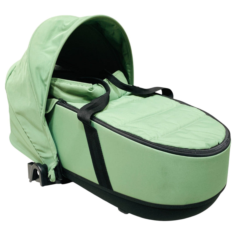 Babyzen-Yoyo-Bassinet-Peppermint-3-1