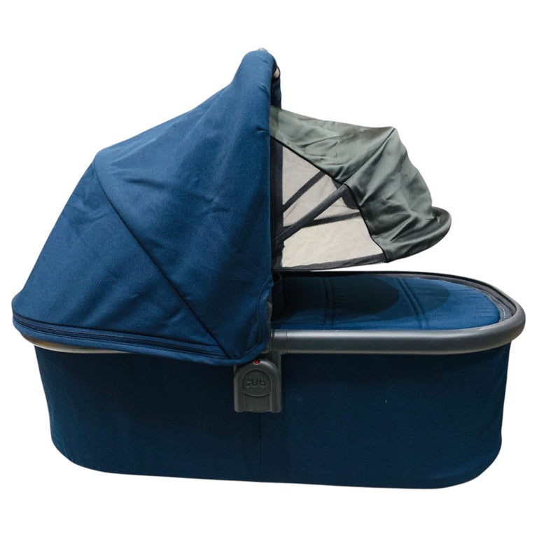 UPPAbaby-Bassinet-Navy-Blue-1-3