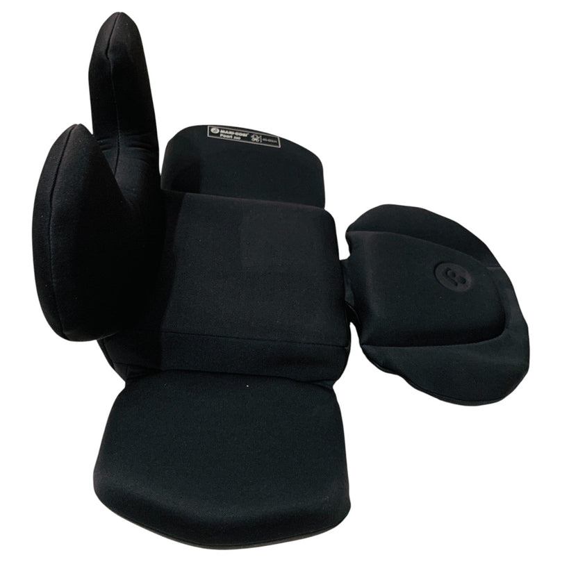 Maxi-Cosi-Pearl-360-Newborn-Inlay-Black-3-4