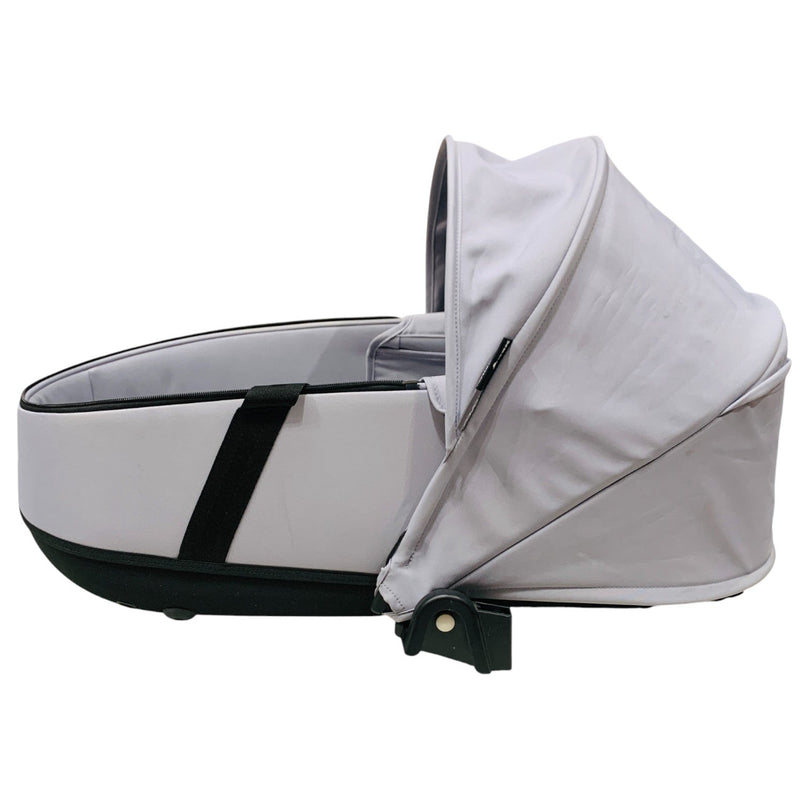 Babyzen-YOYO2-Portable-Bassinet-with-Adapters-Grey-2-3