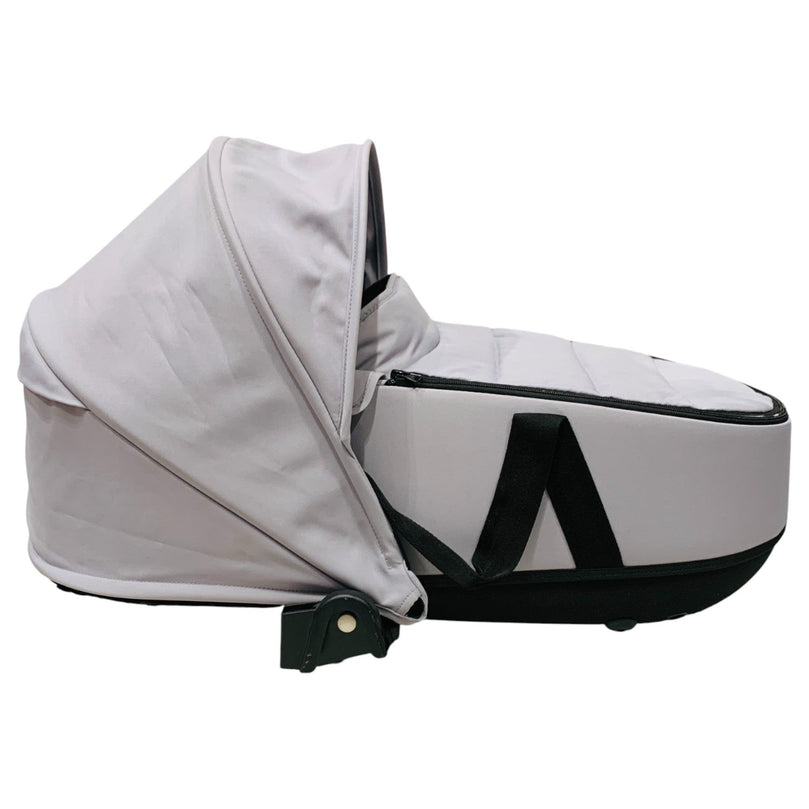 Babyzen-YOYO2-Portable-Bassinet-with-Adapters-Grey-2-4