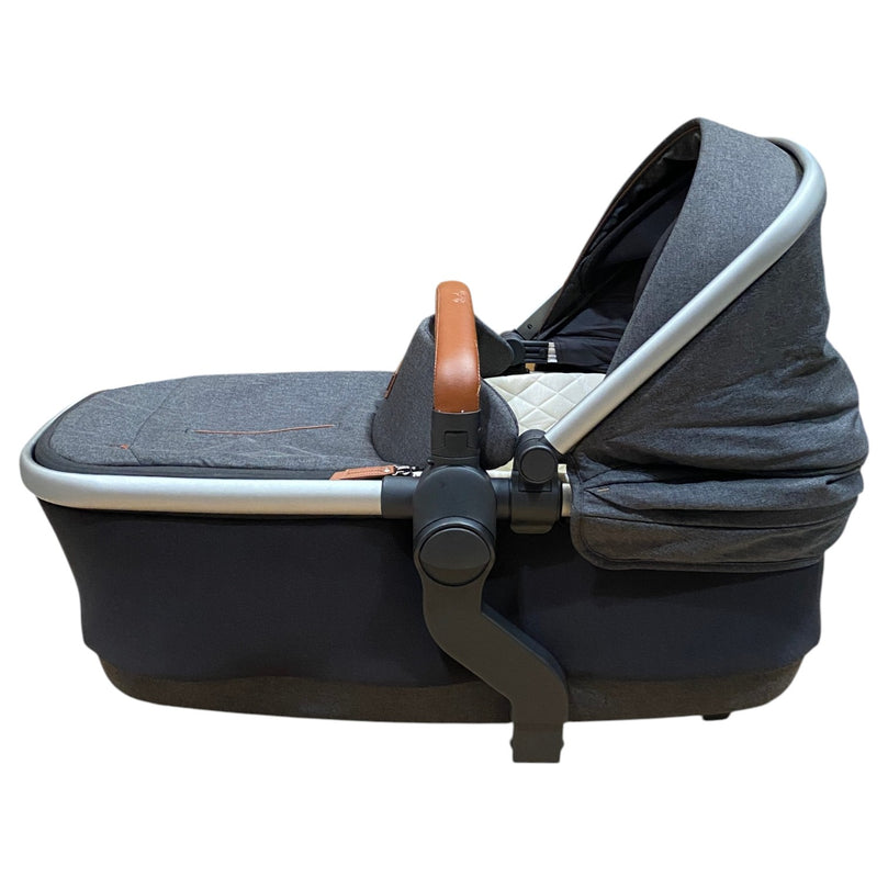 Silver-Cross-Wave-Stroller-&-Bassinet-Charcoal-Grey-1-15