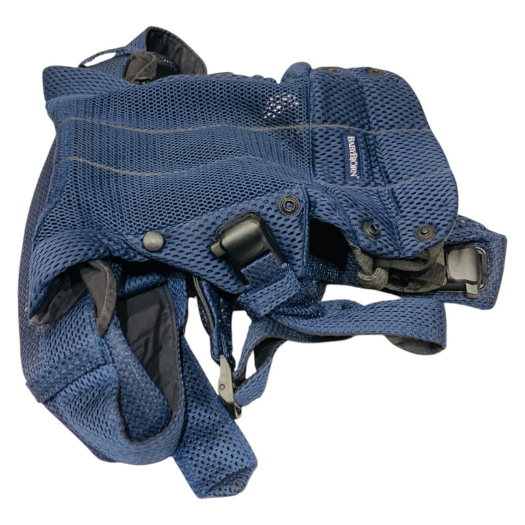 BabyBjörn-Baby-Carrier-Harmony-3D-Mesh-Navy-Blue-1-4
