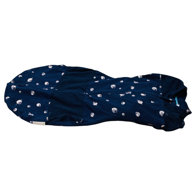 Happiest-Baby-Sleepea-5-Second-Swaddle-Midnight-Planets-(Medium)-1-4