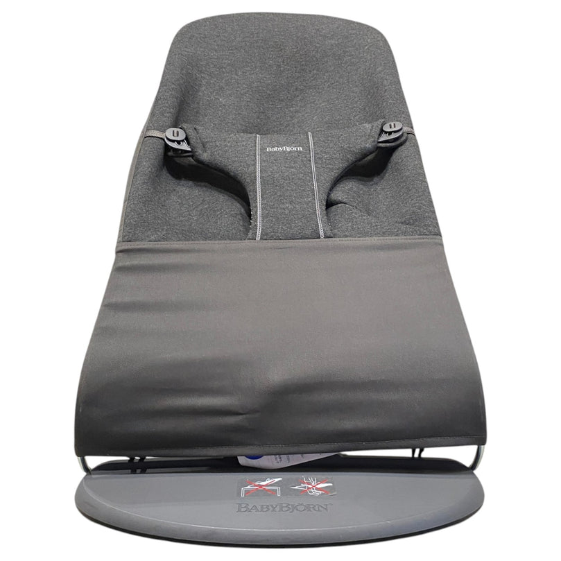 Baby-Björn-Bouncer-Bliss-3D-Jersey-Charcoal-Grey-1-2