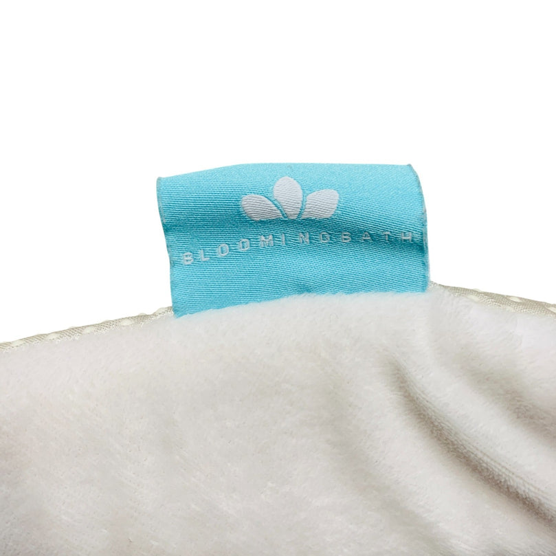 Blooming-Bath-Lotus-with-Snaps-Grey-1-5