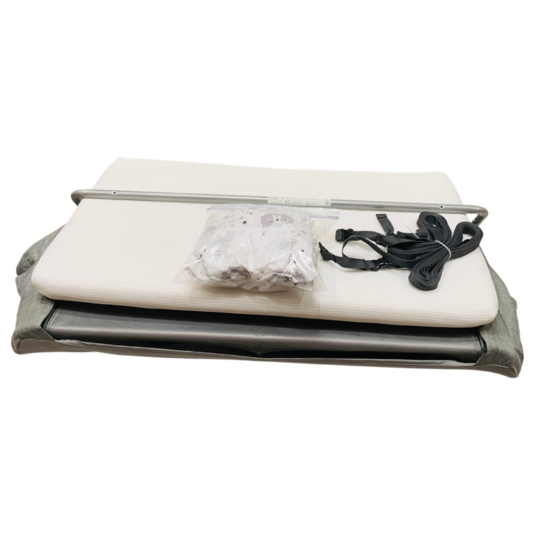 Joie-Roomie-Bedside-Bassient-Foggy-Gray-2-6