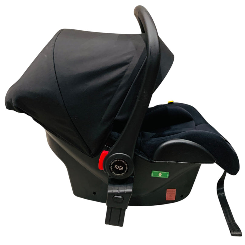 Neobreez-SACRO-i-Size-Infant-Car-Seat-Black-2-2